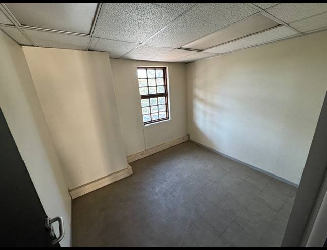 673M² OFFICE TO LET IN EASTGATE